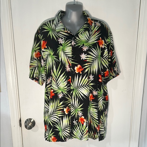 Vans Leaf Print Shirt in Black and Green - Picture 2 of 5
